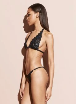 Fleur Du Mal Charlotte Racer Back Bra 12 Fleur Du Mal Charlotte Racer Back Bra -Fleur du Mal 180511 SHOT 21 3209 web crop