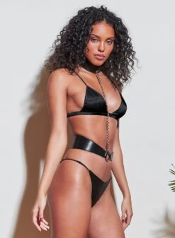 Fleur du Mal -Fleur du Mal 210317 FLEURDUMAL SHOT 39 5666crop