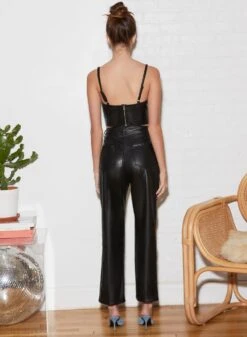 Fleur Du Mal Vegan Leather Bustier 12 Fleur Du Mal Vegan Leather Bustier -Fleur du Mal FDM 011222 1 1342full 63b7d2ff a13b 44ed 90d0 06017f9319f3