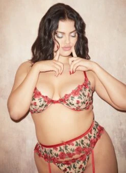 Fleur Du Mal Roses & Thorns Demi Bra 12 Fleur Du Mal Roses & Thorns Demi Bra -Fleur du Mal FDM 101122 1 1902web