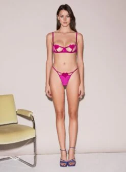 Fleur Du Mal Queen Of Hearts V String 17 Fleur Du Mal Queen Of Hearts V String -Fleur du Mal FDM 111522 11204full