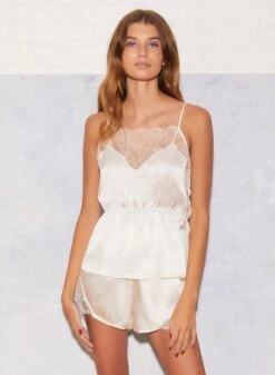 Fleur Du Mal Rose Lace Short -Fleur du Mal FL 082021 1 0244crop 05a6d777 97fd 4d8d bc1d e28f22d53e05